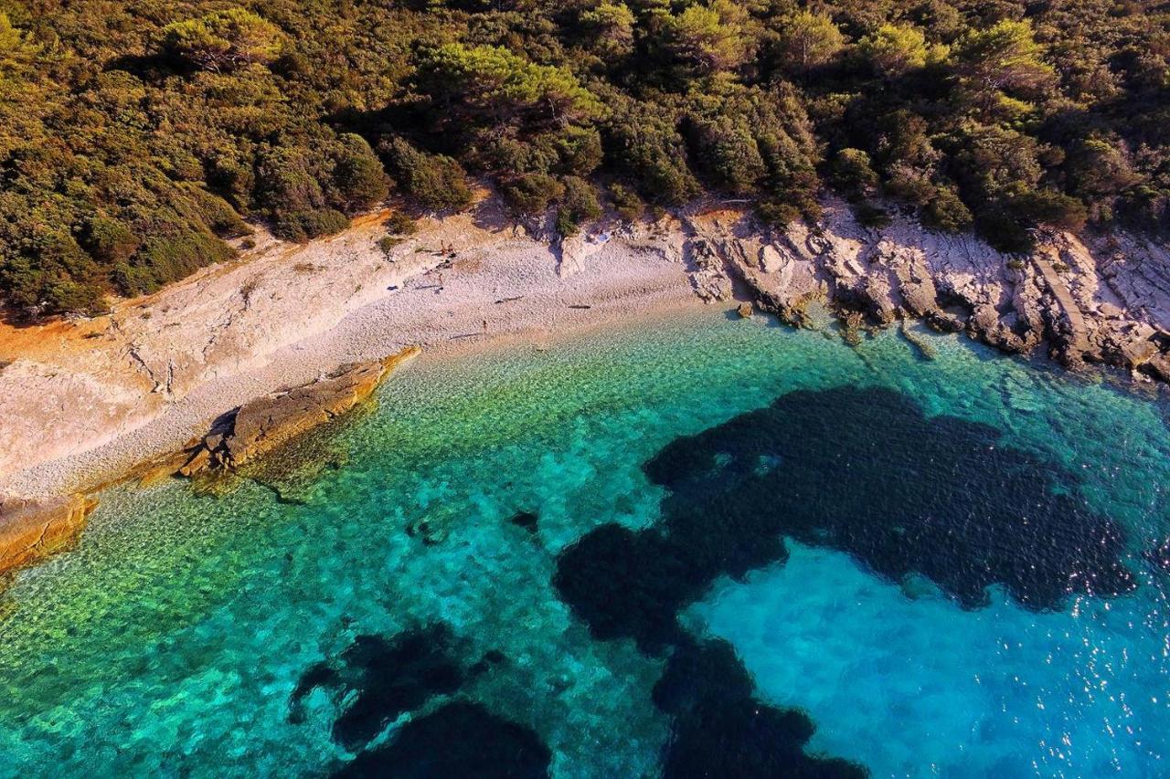 Apartments Dea Caeli Vela Luka Buitenkant foto