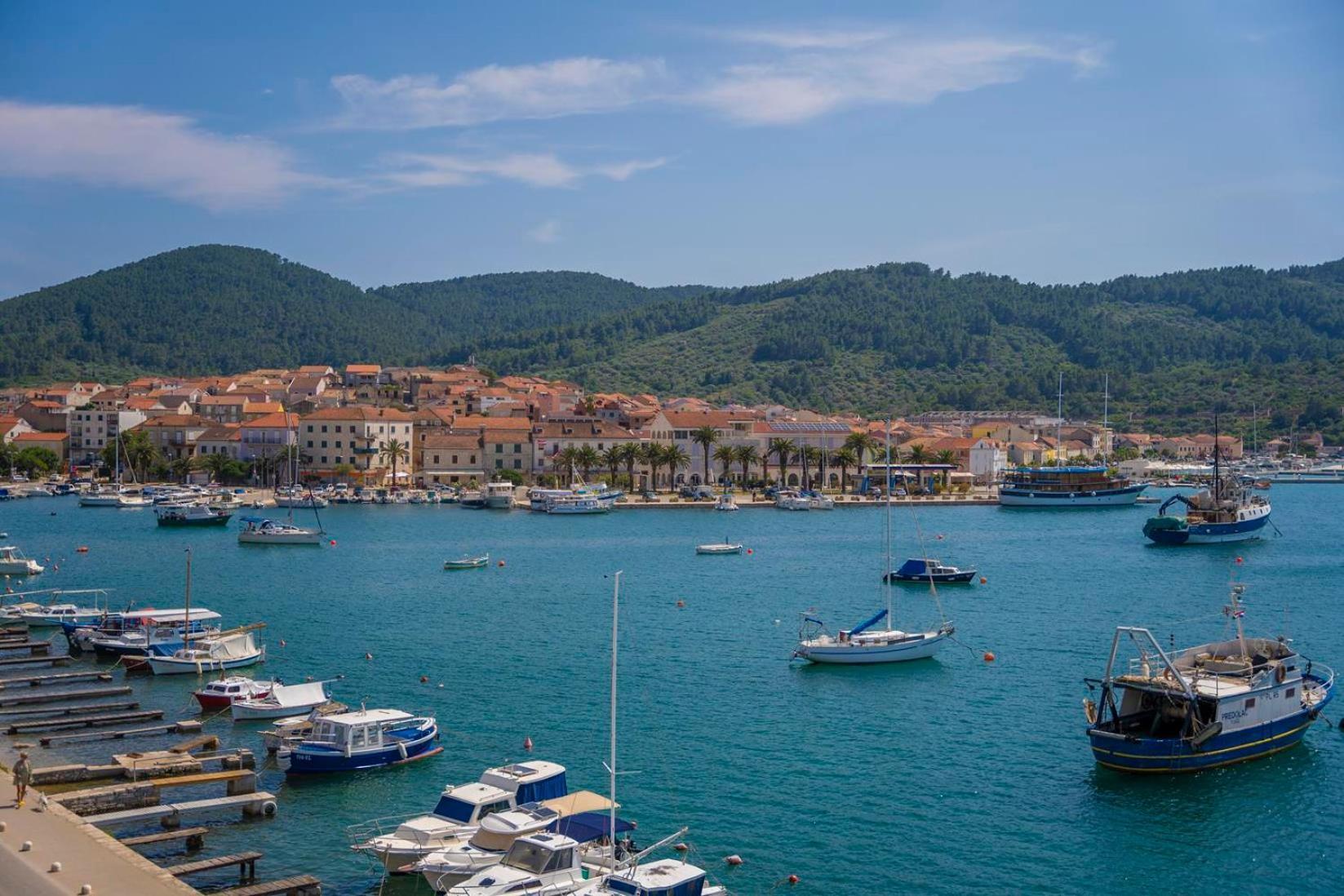 Apartments Dea Caeli Vela Luka Buitenkant foto